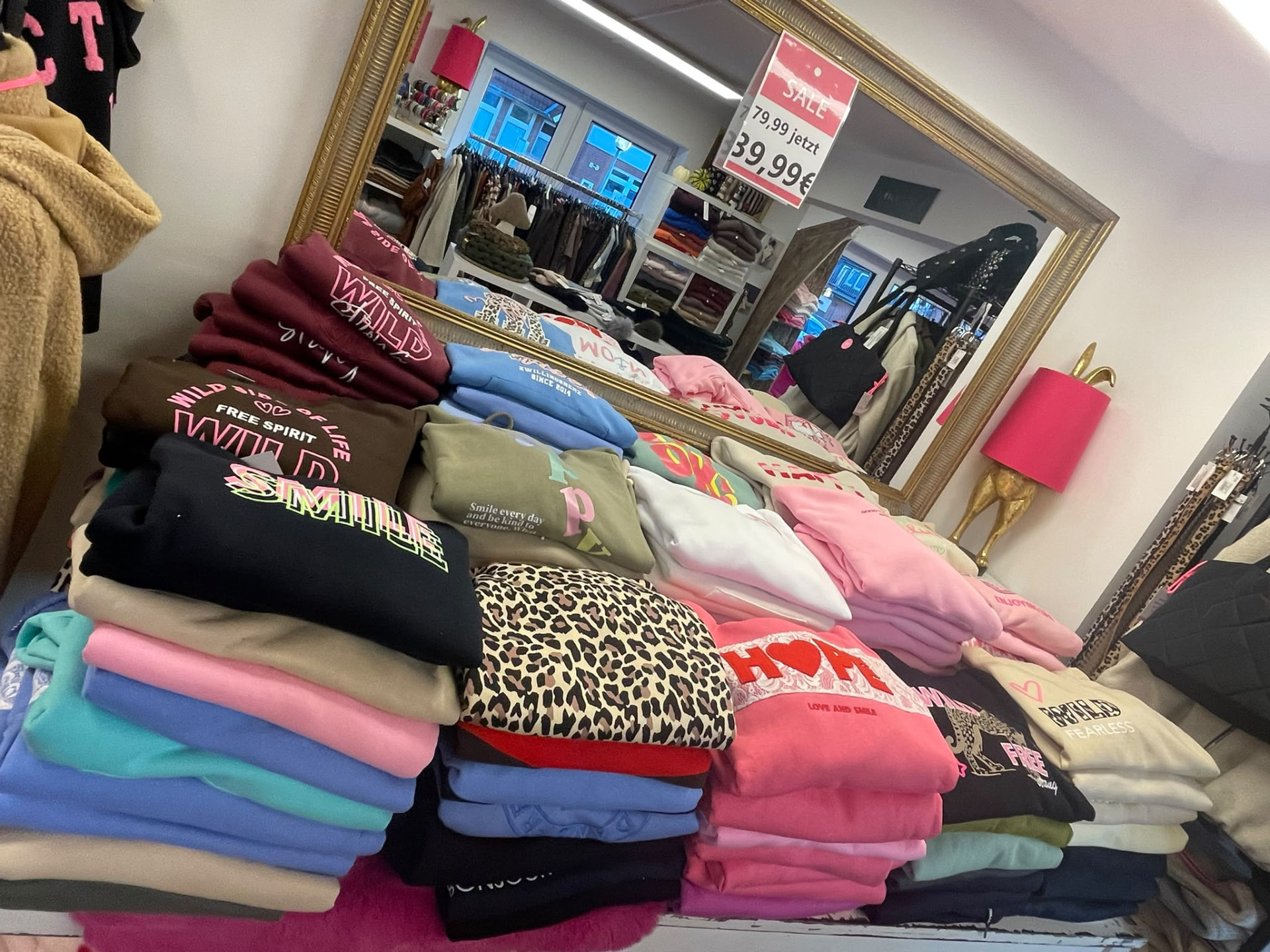 Zwillingsherz-Hoodies und Sweater in Größen S bis XXL – statt 79,99 Euro nur 39,99 Euro